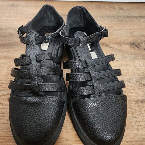 Mat & Nat Oriane Vegan Leather Platform Sandal Black Fisherman Closed Toe - Picture 4 of 7